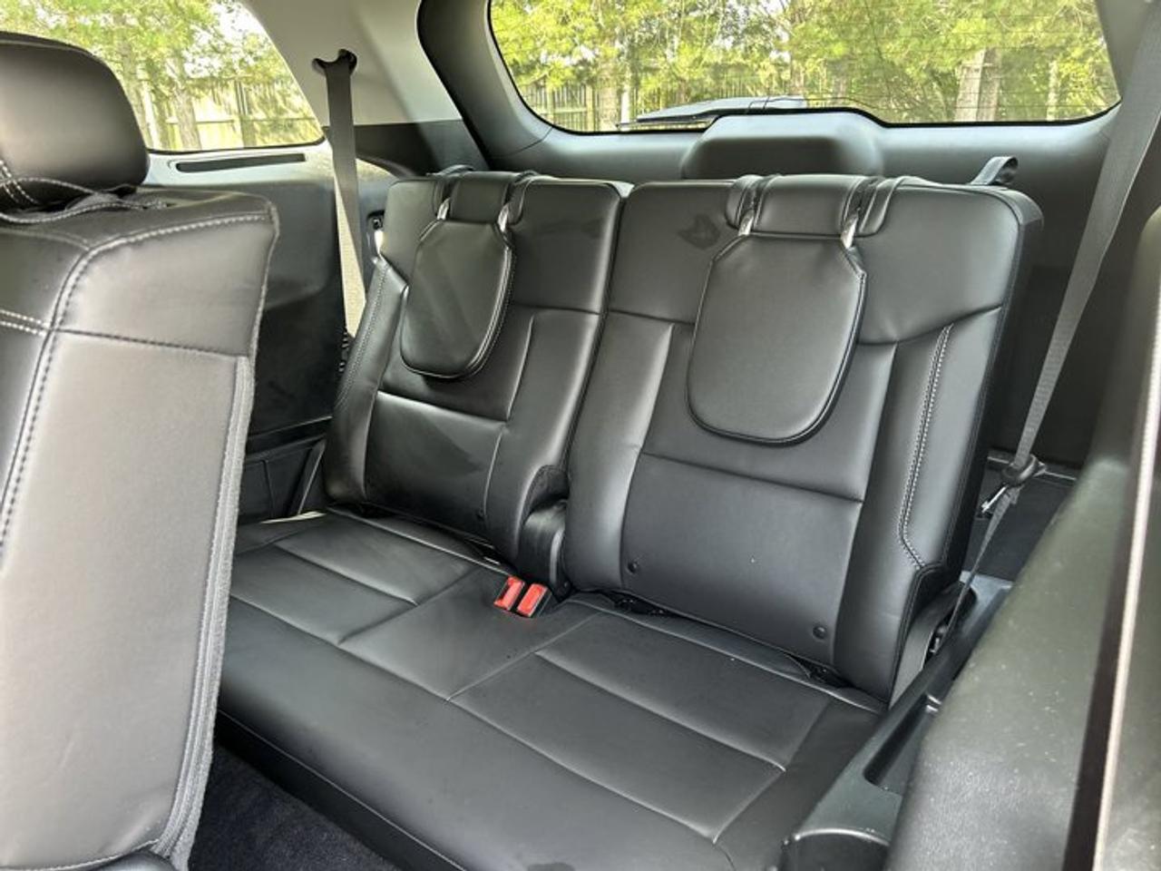 2024 Ford Explorer XLT 4WD | No Accidents | Leather Seats | Heated Steering Wheel Photo