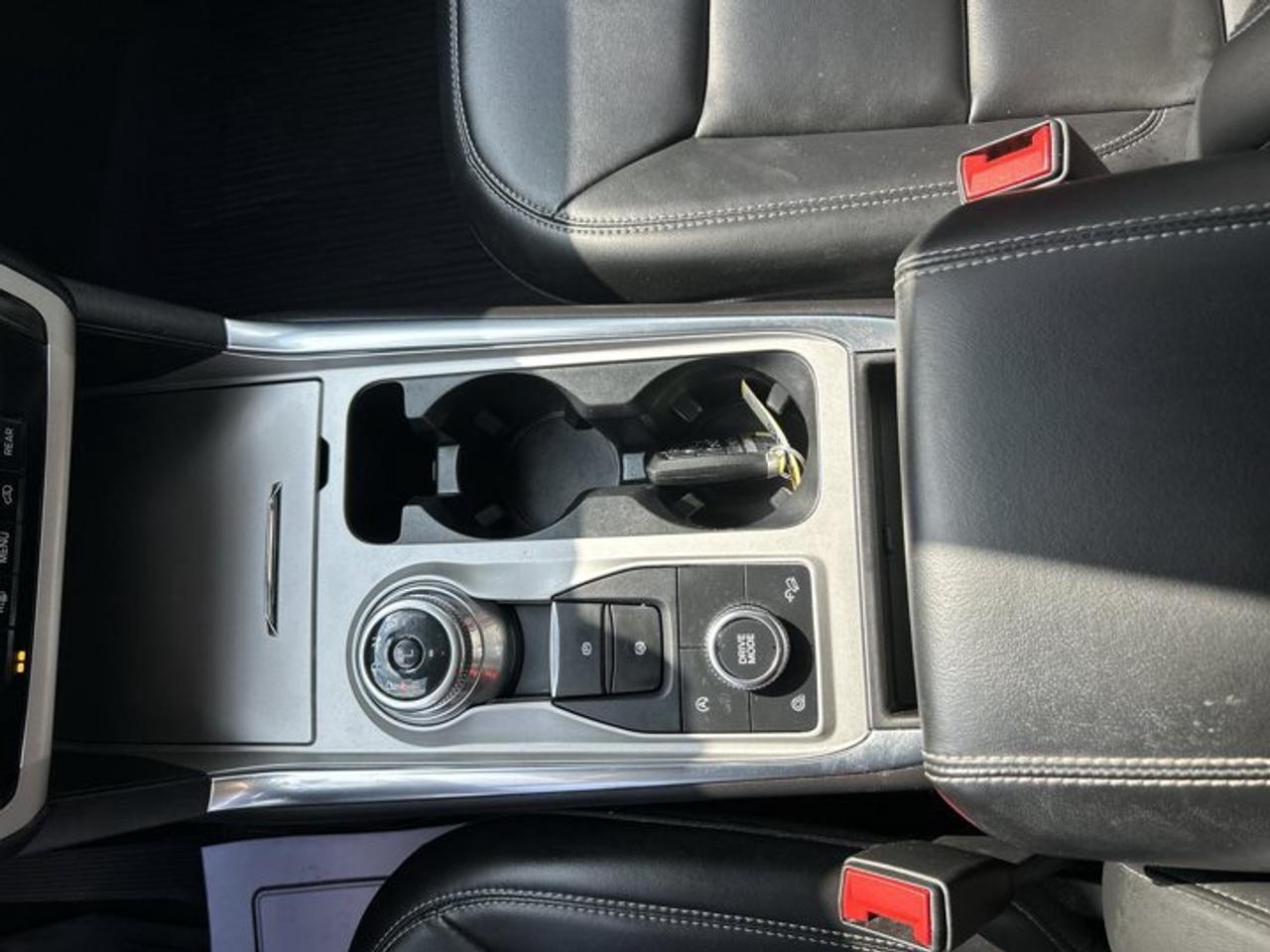 2024 Ford Explorer XLT 4WD | No Accidents | Leather Seats | Heated Steering Wheel Photo