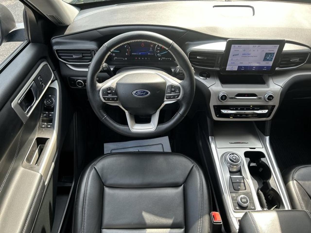 2024 Ford Explorer XLT 4WD | No Accidents | Leather Seats | Heated Steering Wheel Photo
