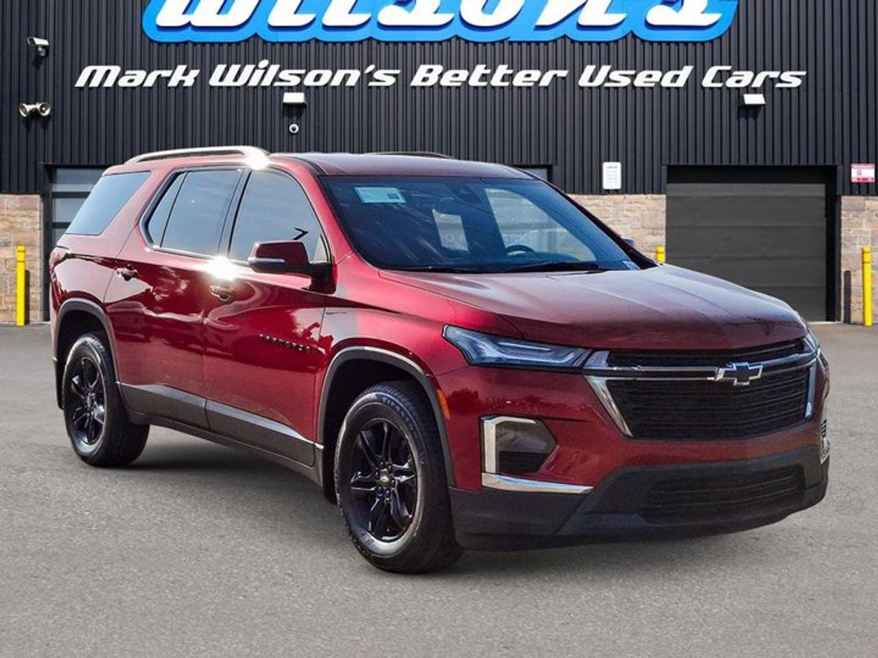 2023 Chevrolet Traverse LT AWD | V6 | Midnight Sport Edition | Heated Seats | Power Seat | Power Liftgate | and More ! Photo