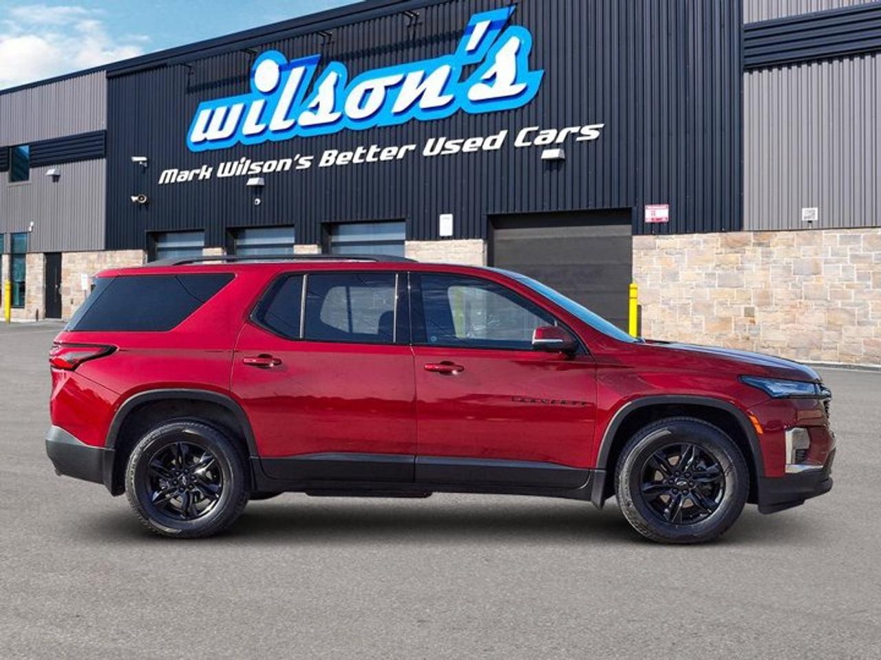 2023 Chevrolet Traverse LT AWD | V6 | Midnight Sport Edition | Heated Seats | Power Seat | Power Liftgate | and More ! Photo