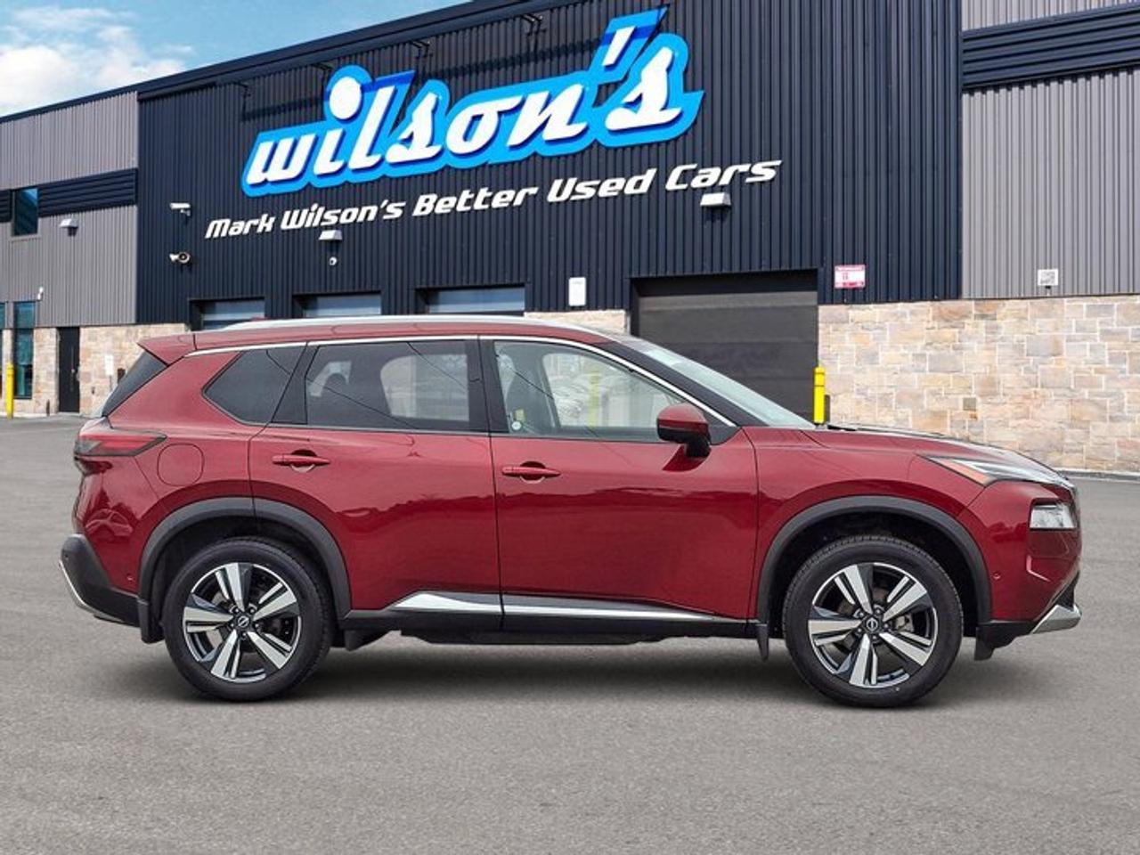 2022 Nissan Rogue Platinum AWD | Leather | Pano Roof | Heated Seats + Steering | Navi | Adaptive Cruise | and More ! Photo