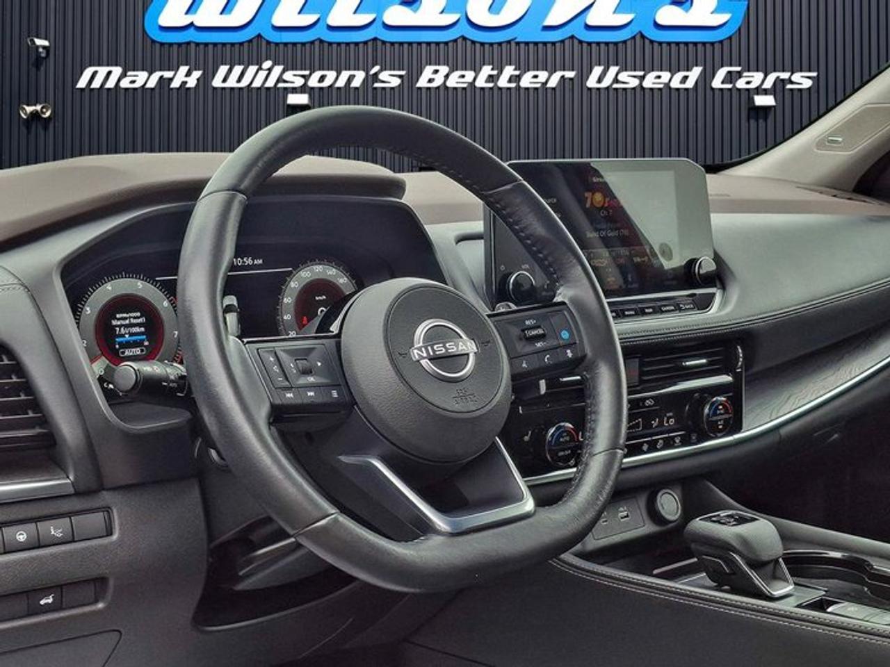 2022 Nissan Rogue Platinum AWD | Leather | Pano Roof | Heated Seats + Steering | Navi | Adaptive Cruise | and More ! Photo