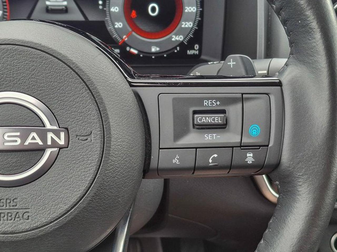 2022 Nissan Rogue Platinum AWD | Leather | Pano Roof | Heated Seats + Steering | Navi | Adaptive Cruise | and More ! Photo