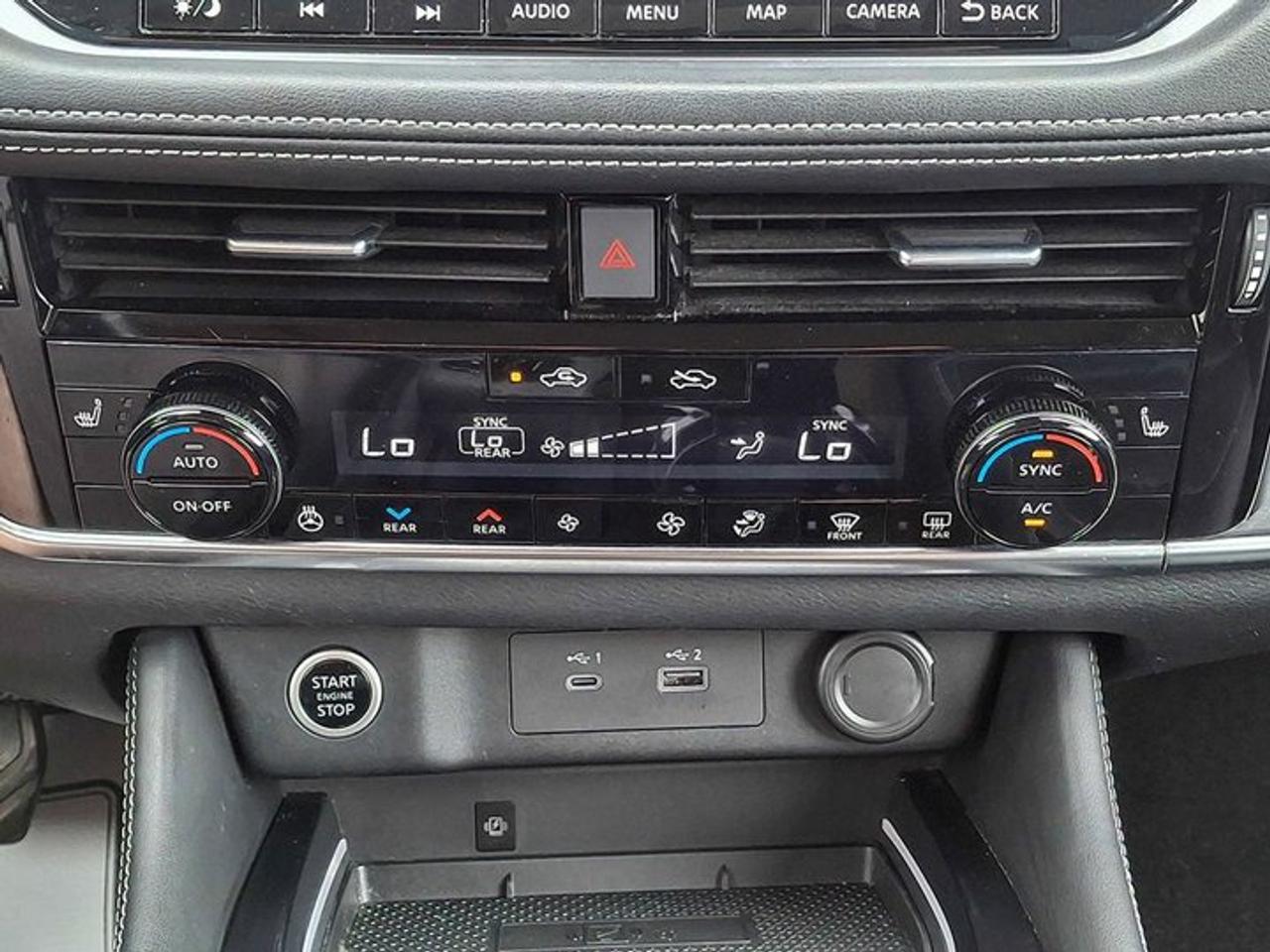 2022 Nissan Rogue Platinum AWD | Leather | Pano Roof | Heated Seats + Steering | Navi | Adaptive Cruise | and More ! Photo