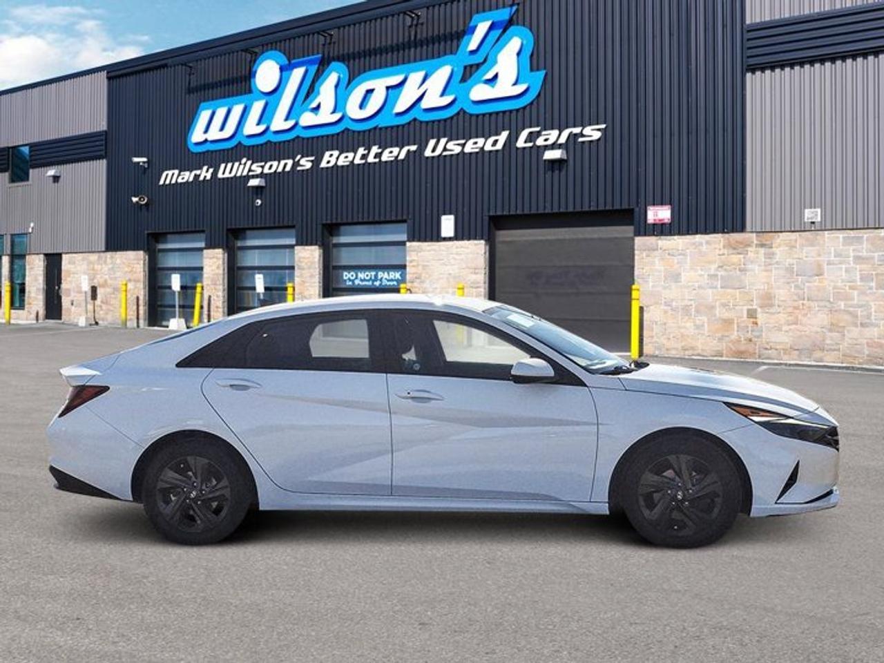 2021 Hyundai Elantra Preferred | Heated Wheel + Seats | CarPlay + Android | Rear Camera | and More ! Photo