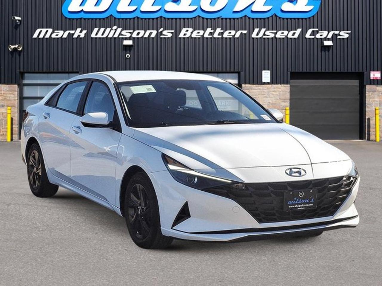 2021 Hyundai Elantra Preferred | Heated Wheel + Seats | CarPlay + Android | Rear Camera | and More ! Photo