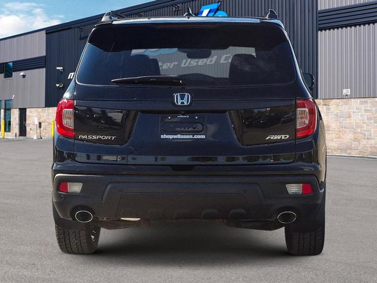 2020 Honda Passport EX-L AWD | Leather | Sunroof | Radar Cruise | Heated Wheel + Seats | Power Seat | CarPlay and More ! Photo