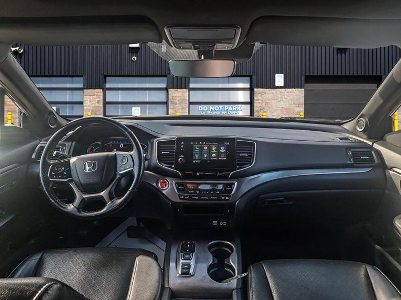 2020 Honda Passport EX-L AWD | Leather | Sunroof | Radar Cruise | Heated Wheel + Seats | Power Seat | CarPlay and More ! Photo