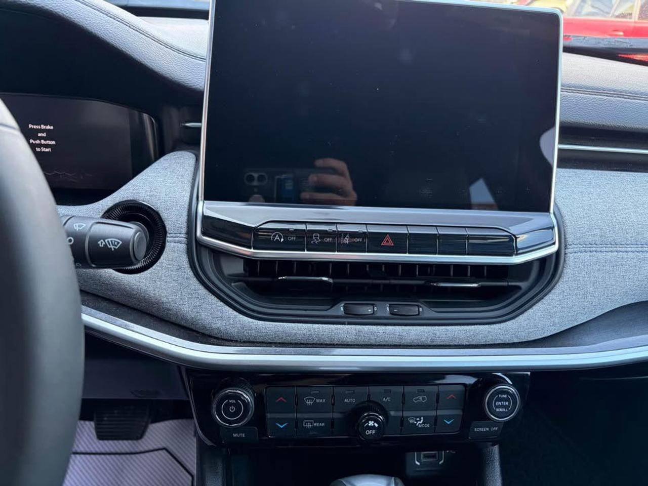 2023 Jeep Compass Latitude - Photo #10
