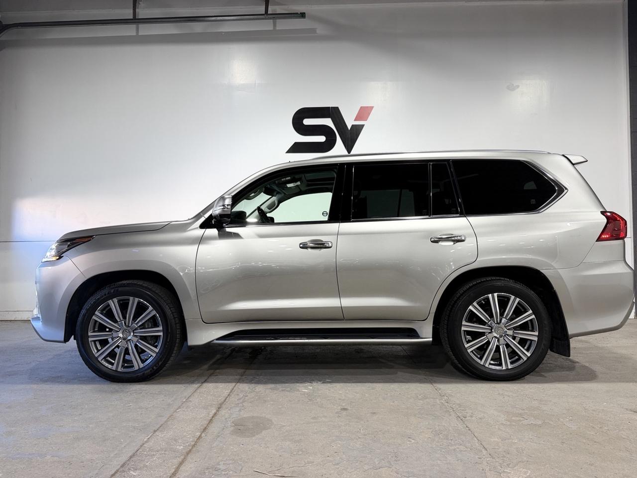 2017 Lexus LX 570 Photo