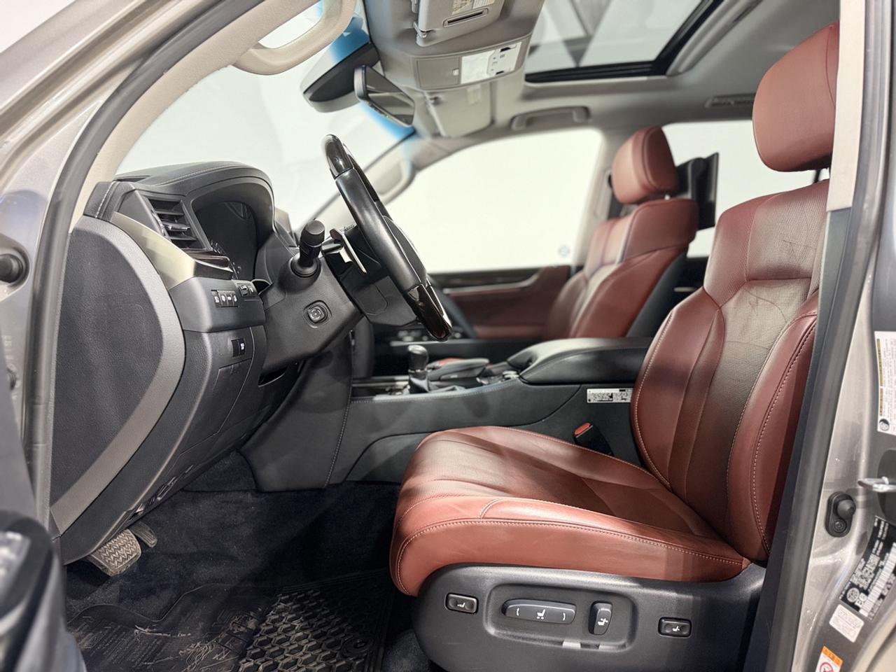 2017 Lexus LX 570 Photo