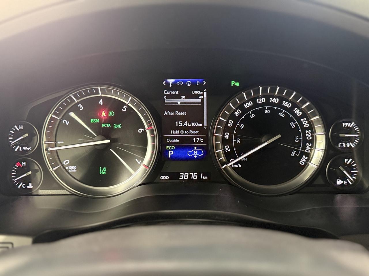 2017 Lexus LX 570 Photo