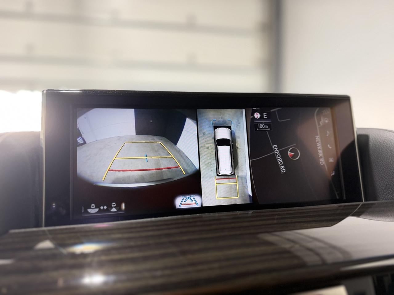 2017 Lexus LX 570 Photo