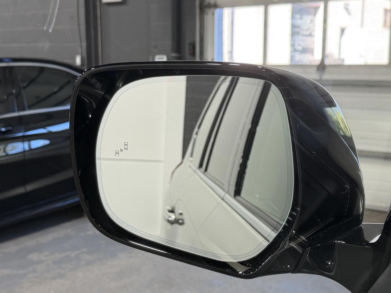 2017 Lexus LX 570 Photo