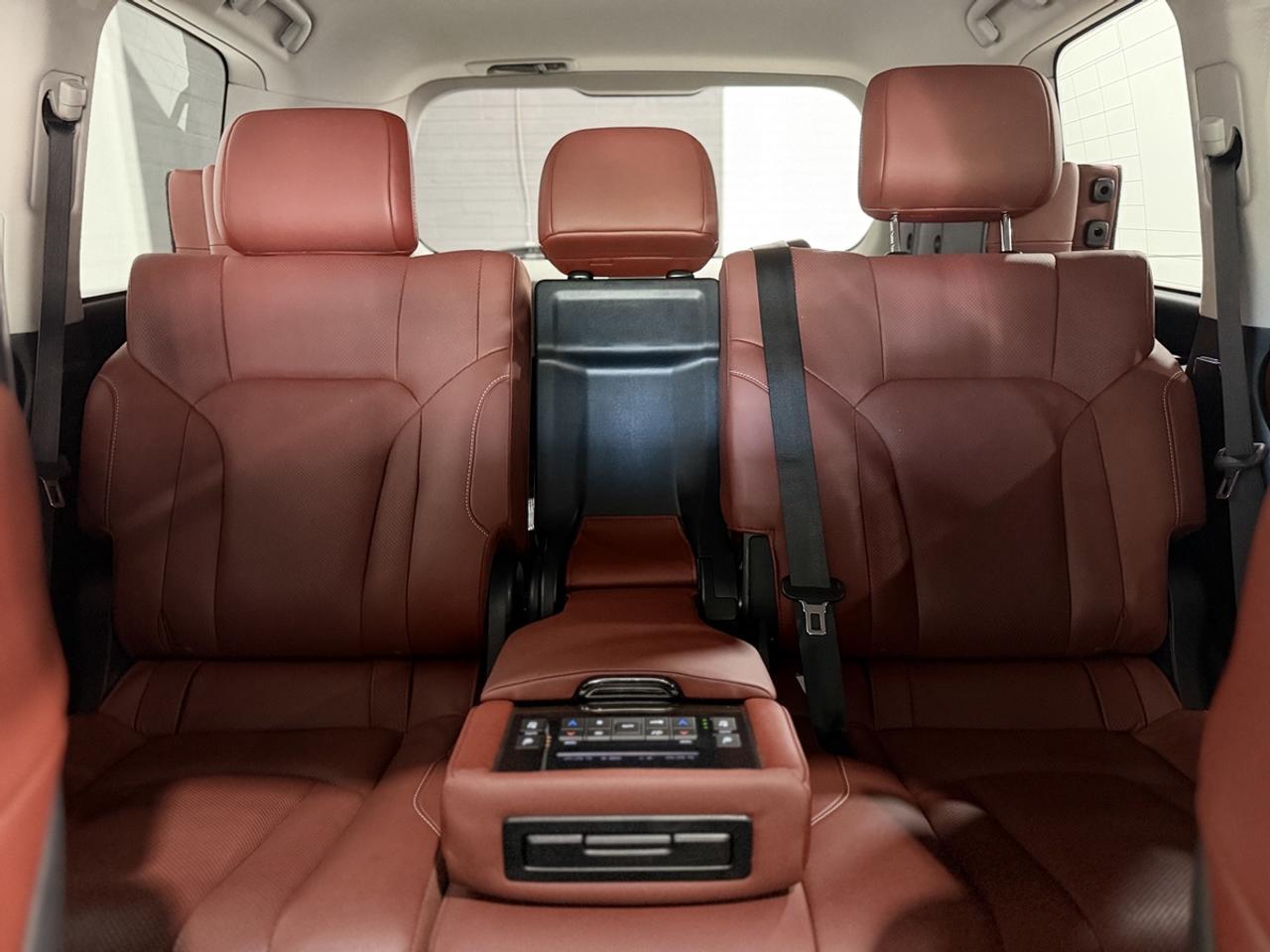 2017 Lexus LX 570 Photo