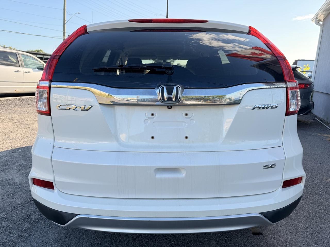 2015 Honda CR-V SE Photo3