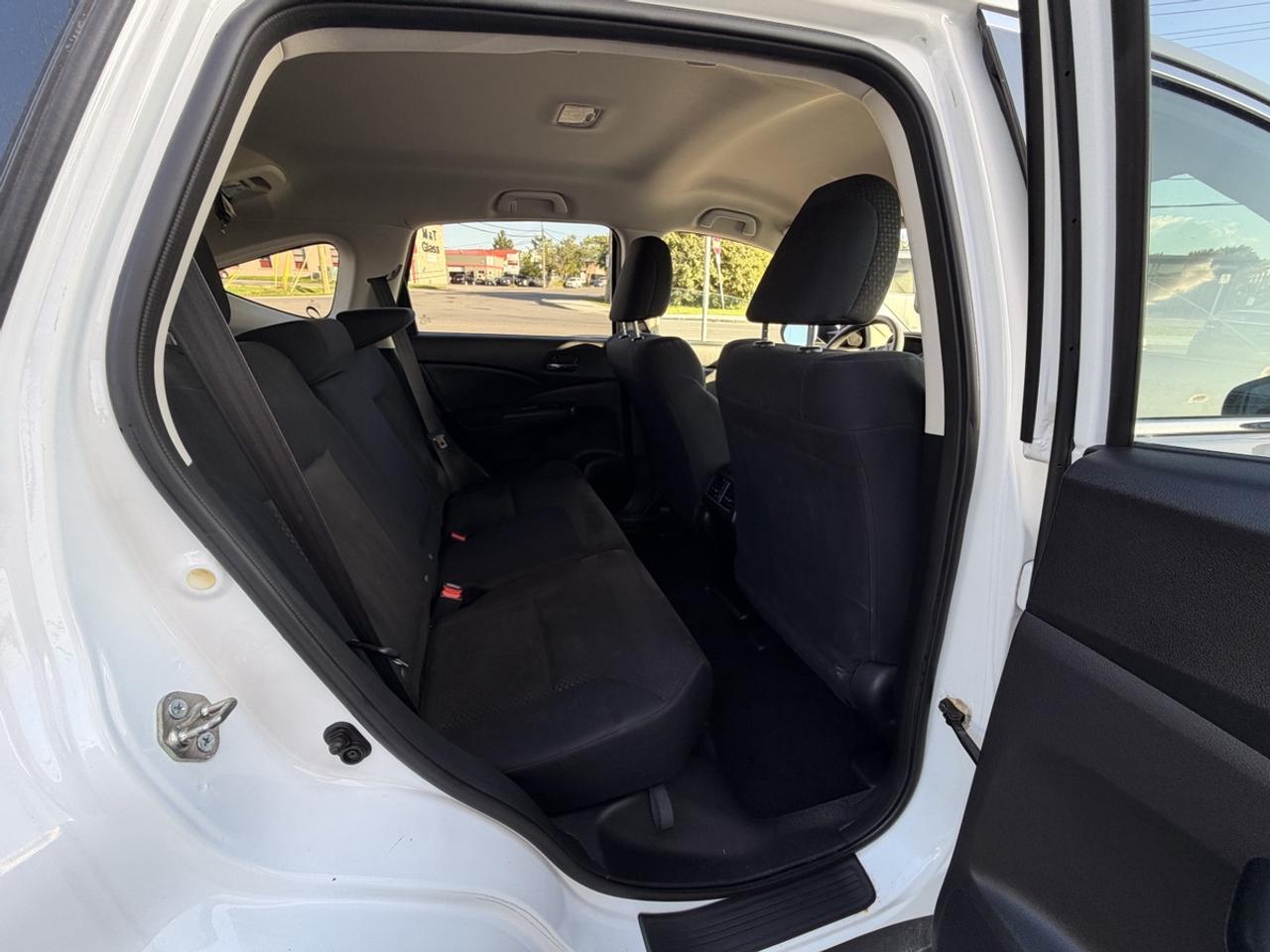 2015 Honda CR-V SE Photo