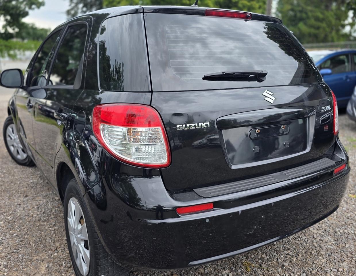 2010 Suzuki SX4 Base Photo