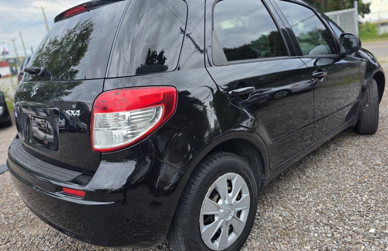 2010 Suzuki SX4 Base Photo