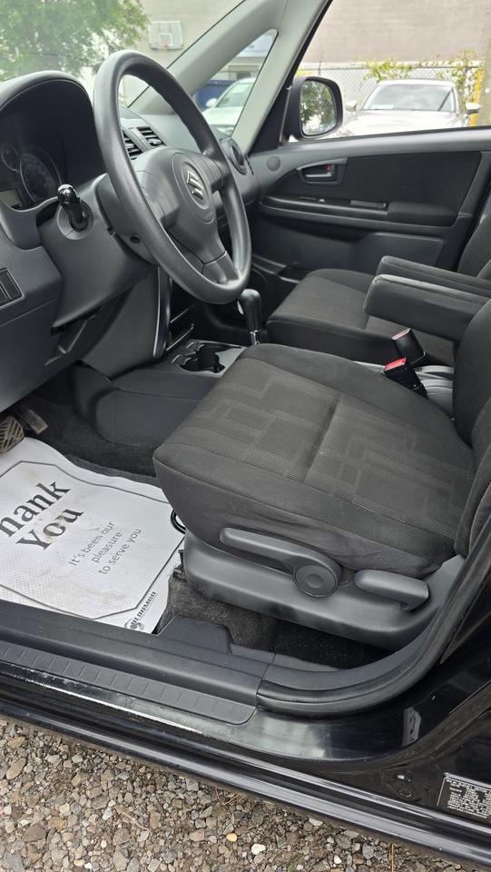 2010 Suzuki SX4 Base Photo
