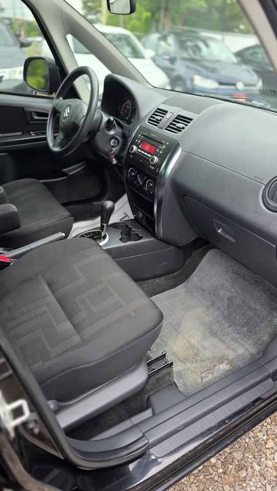 2010 Suzuki SX4 Base Photo