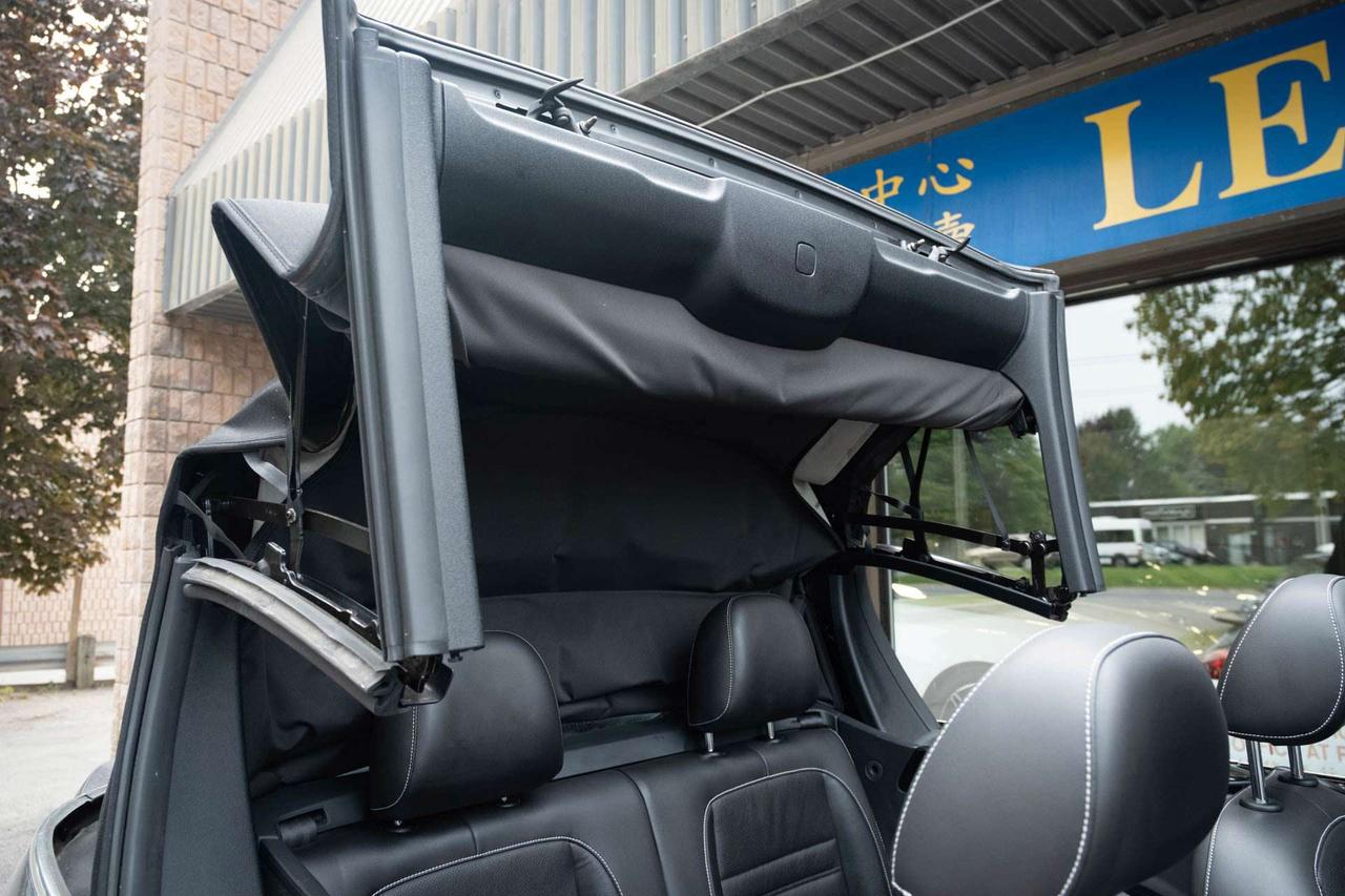 2014 Volkswagen Beetle 1.8T CONVERTIBLE Photo