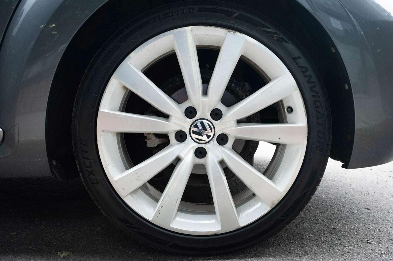 2014 Volkswagen Beetle 1.8T CONVERTIBLE Photo