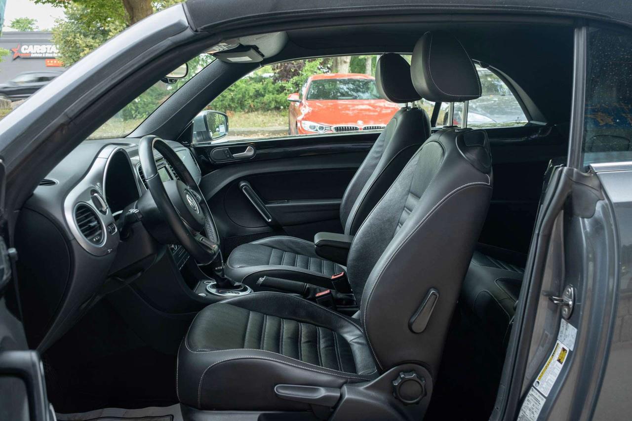 2014 Volkswagen Beetle 1.8T CONVERTIBLE Photo