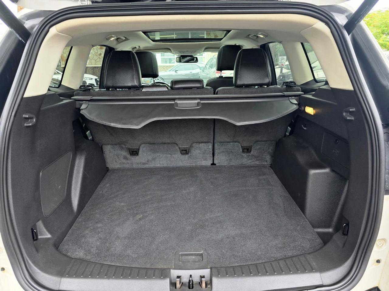 2017 Ford Escape 4WD TITANIUM Photo