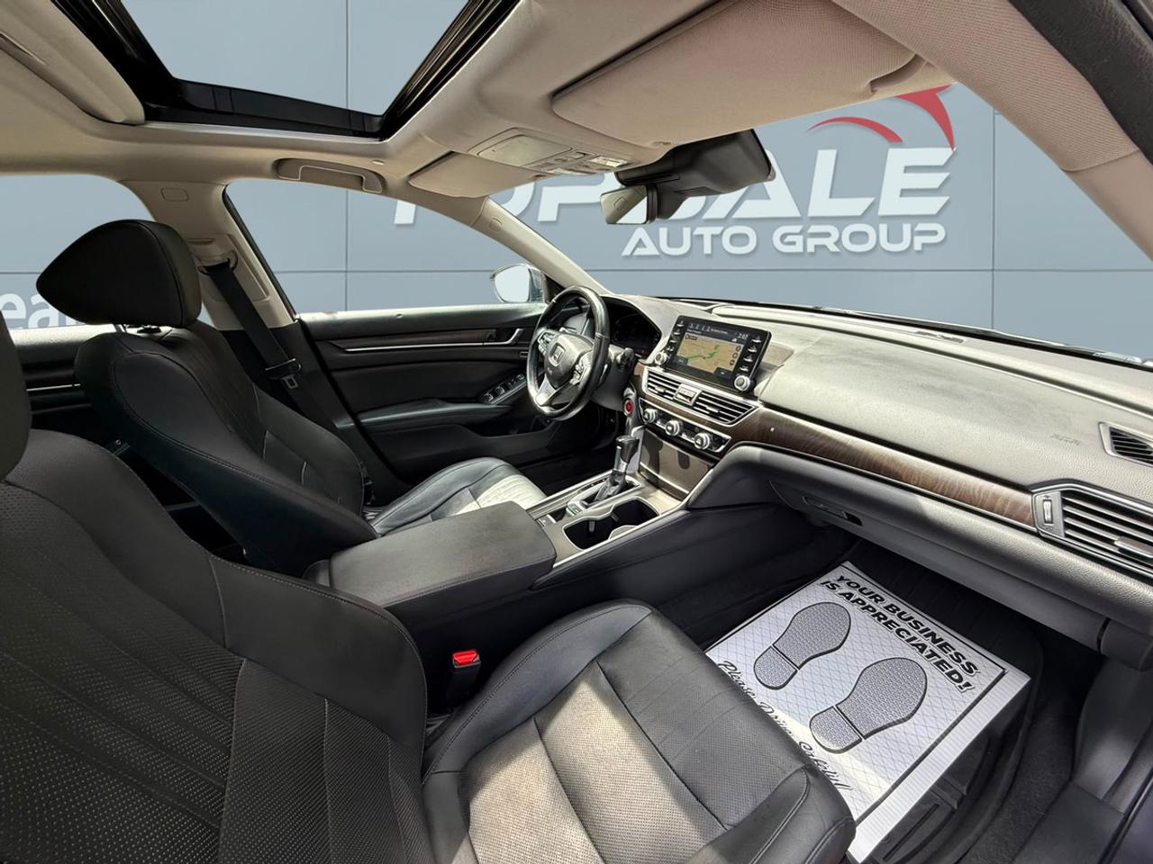 2019 Honda Accord Touring Photo