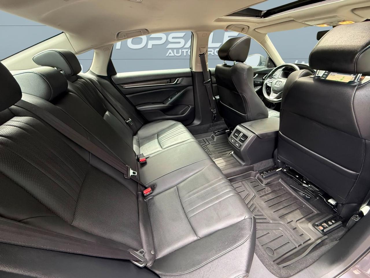 2019 Honda Accord Touring Photo