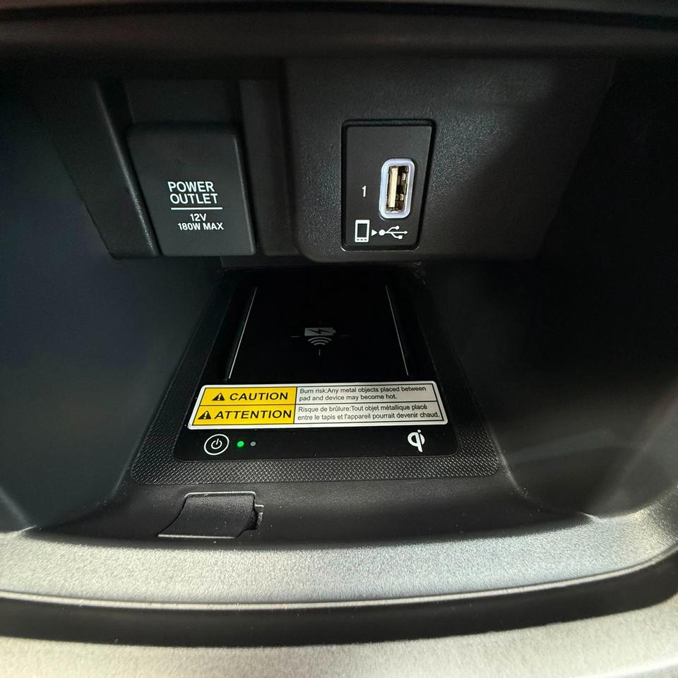 2019 Honda Accord Touring Photo