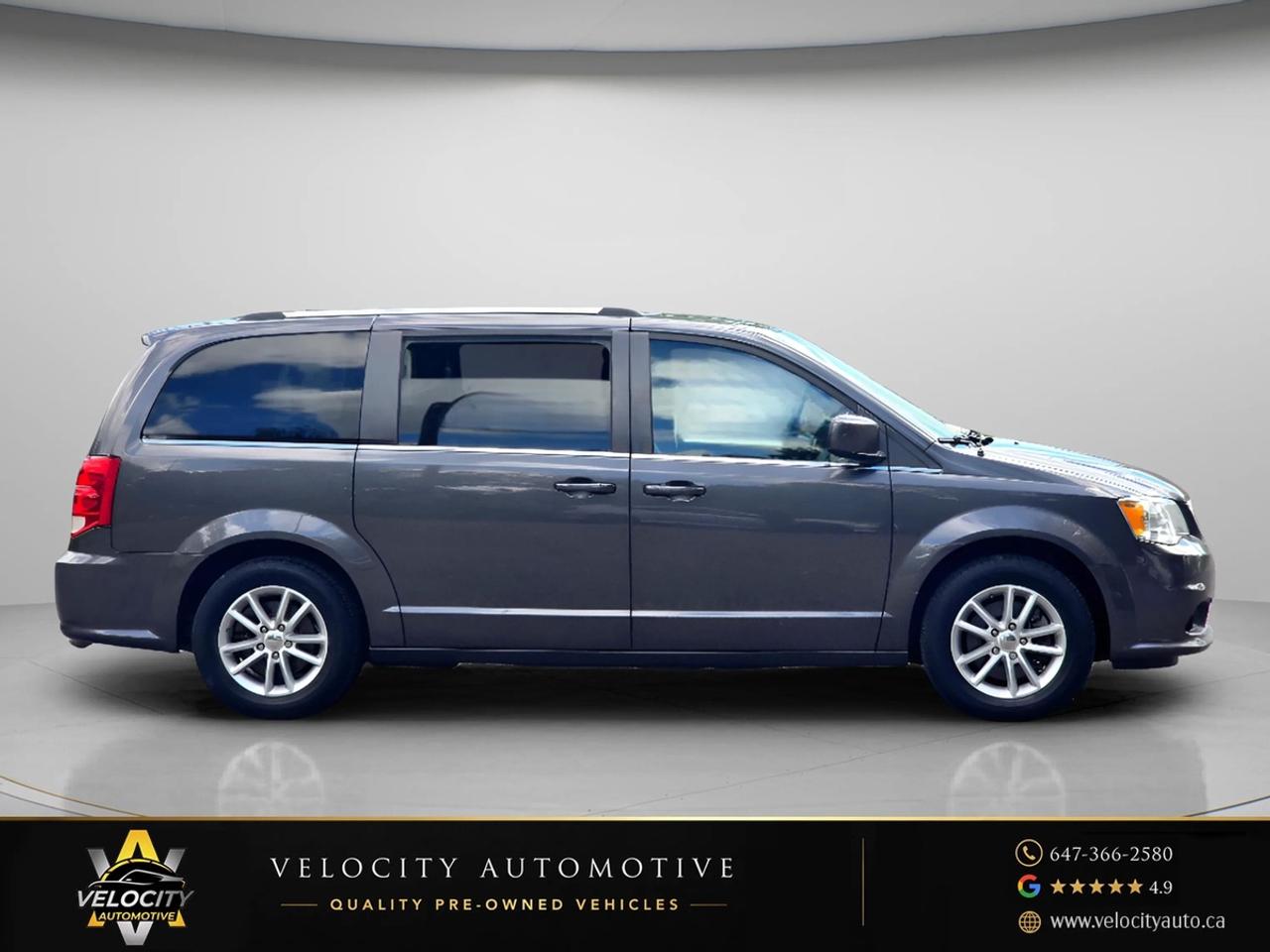 2018 Dodge Grand Caravan SXT Premium Plus | Clean Carfax! Photo