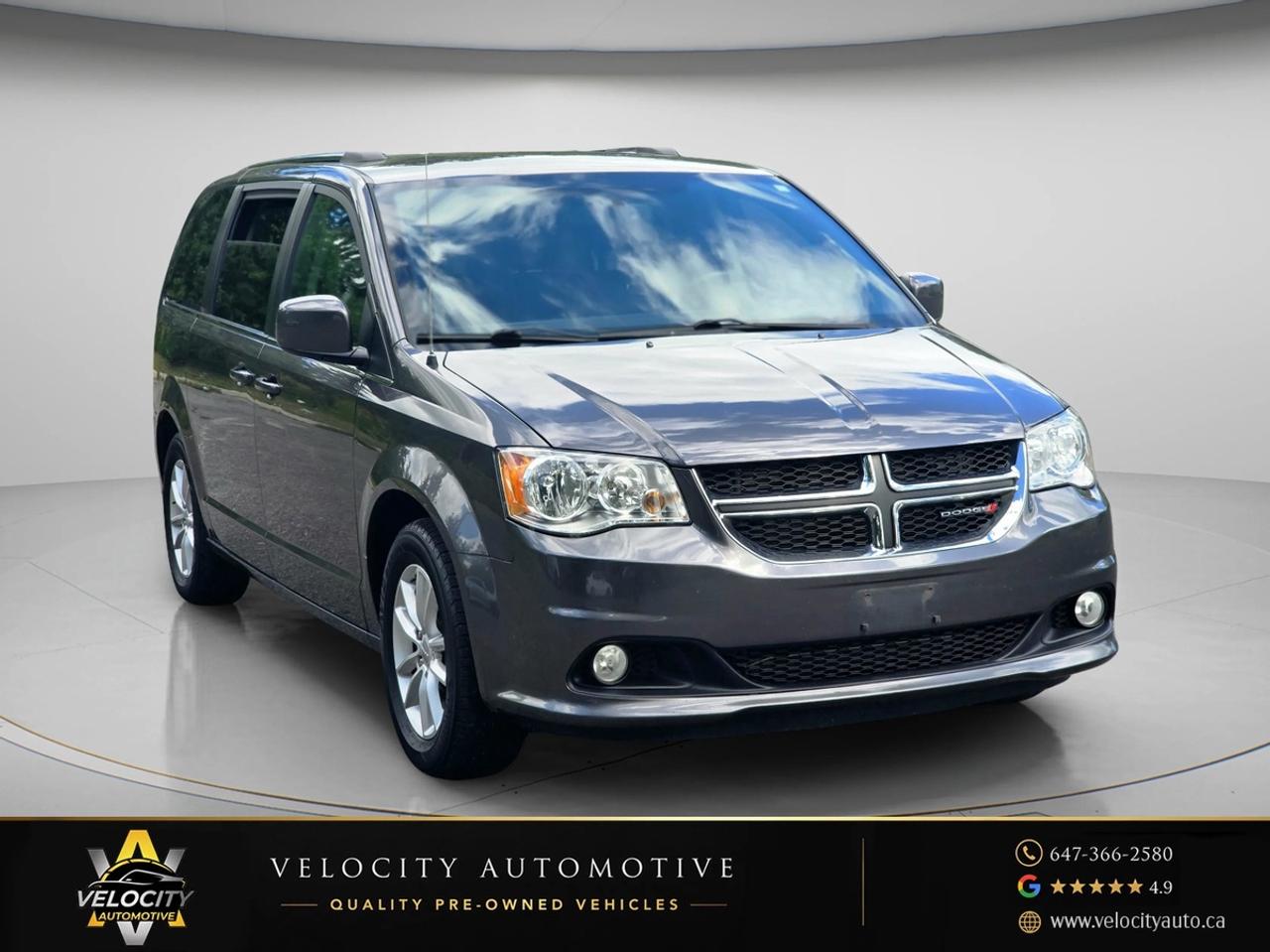 2018 Dodge Grand Caravan SXT Premium Plus | Clean Carfax! Photo