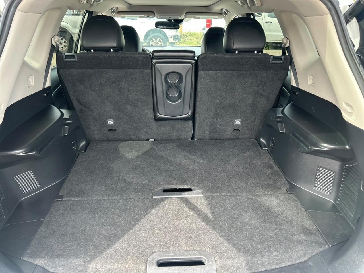 2019 Nissan Rogue SL Photo