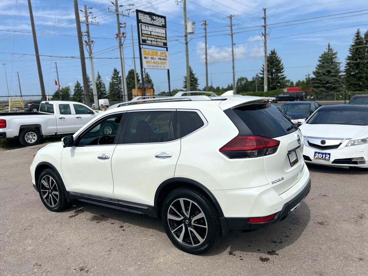 2019 Nissan Rogue SL Photo