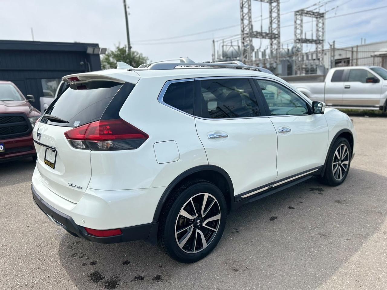 2019 Nissan Rogue SL Photo
