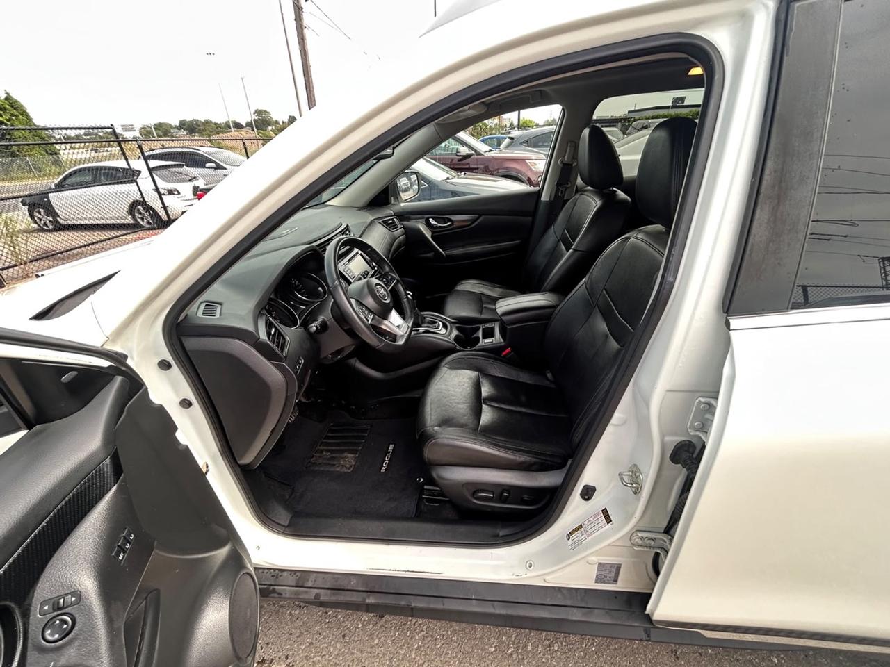2019 Nissan Rogue SL Photo