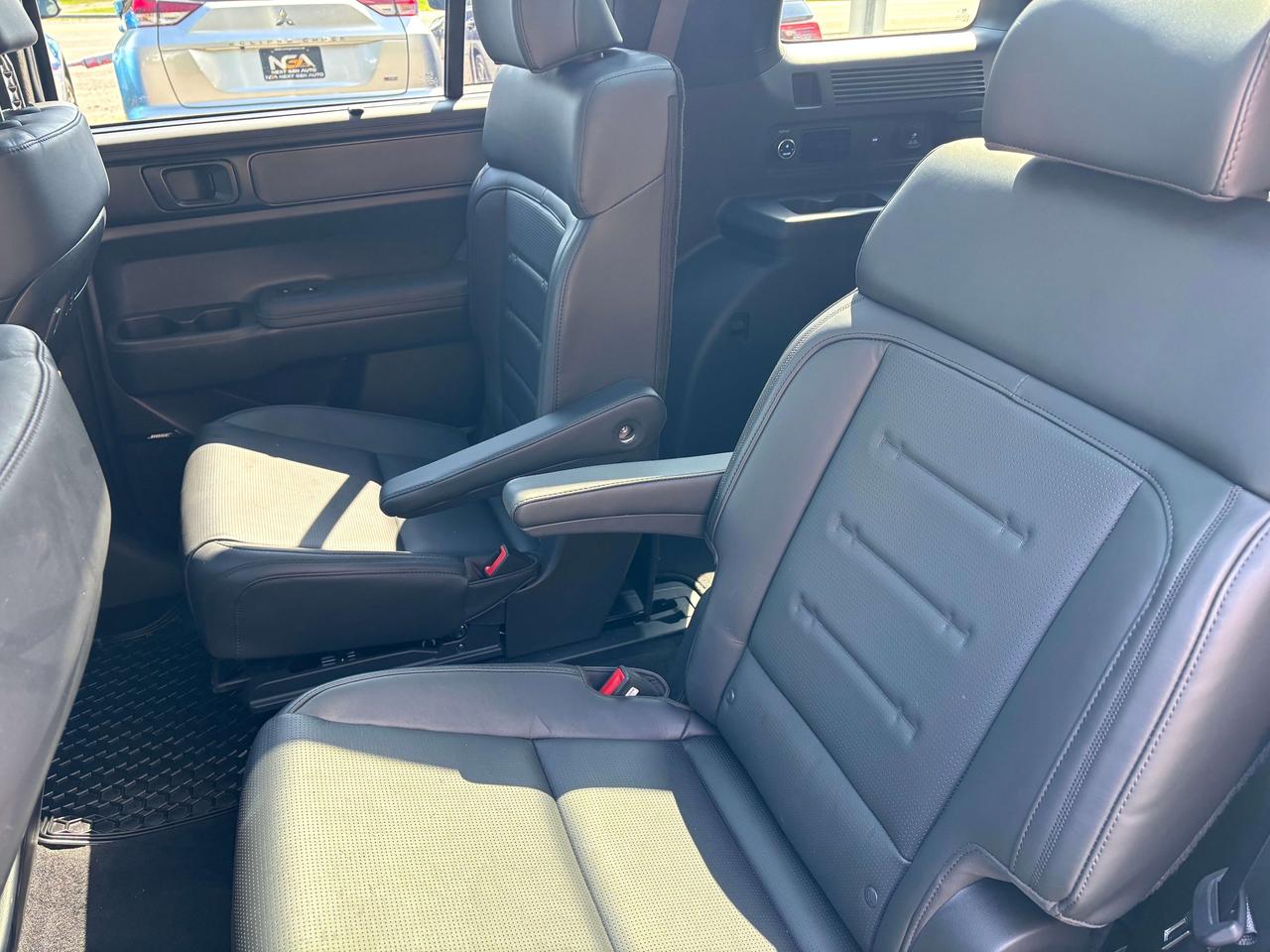 2025 Hyundai Santa Fe Ultimate Calligraphy AWD Nappa Leather Navigation Photo