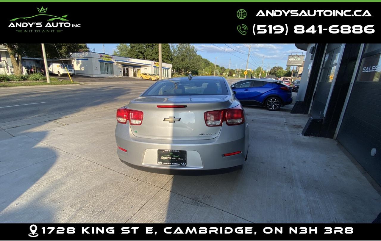 2015 Chevrolet Malibu LT Photo3
