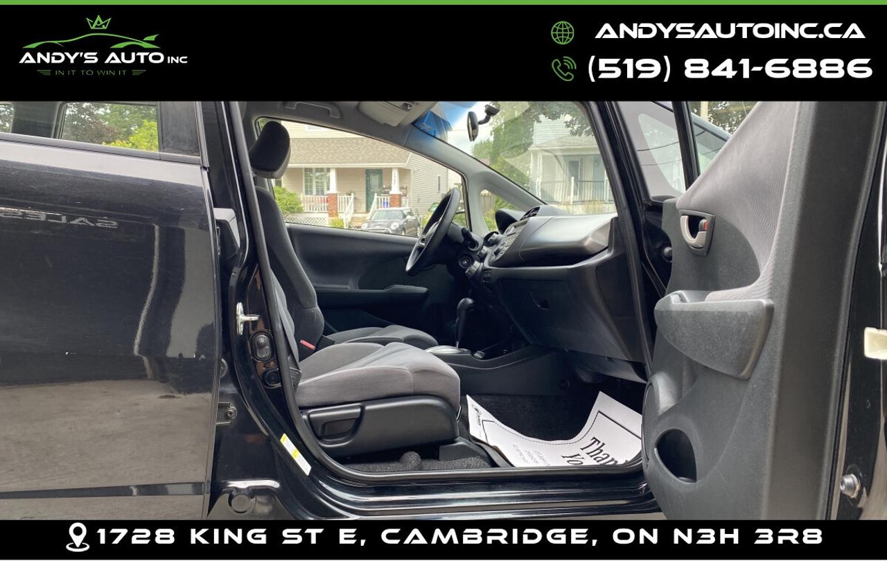 2011 Honda Fit ! POWER WINDOWS ! Sport ! NO ACCIDENTS ! POWER WINDOWS ! Photo
