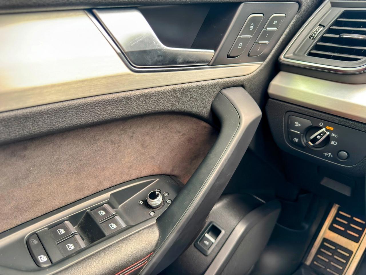 2018 Audi SQ5 PROGRESSIV Photo
