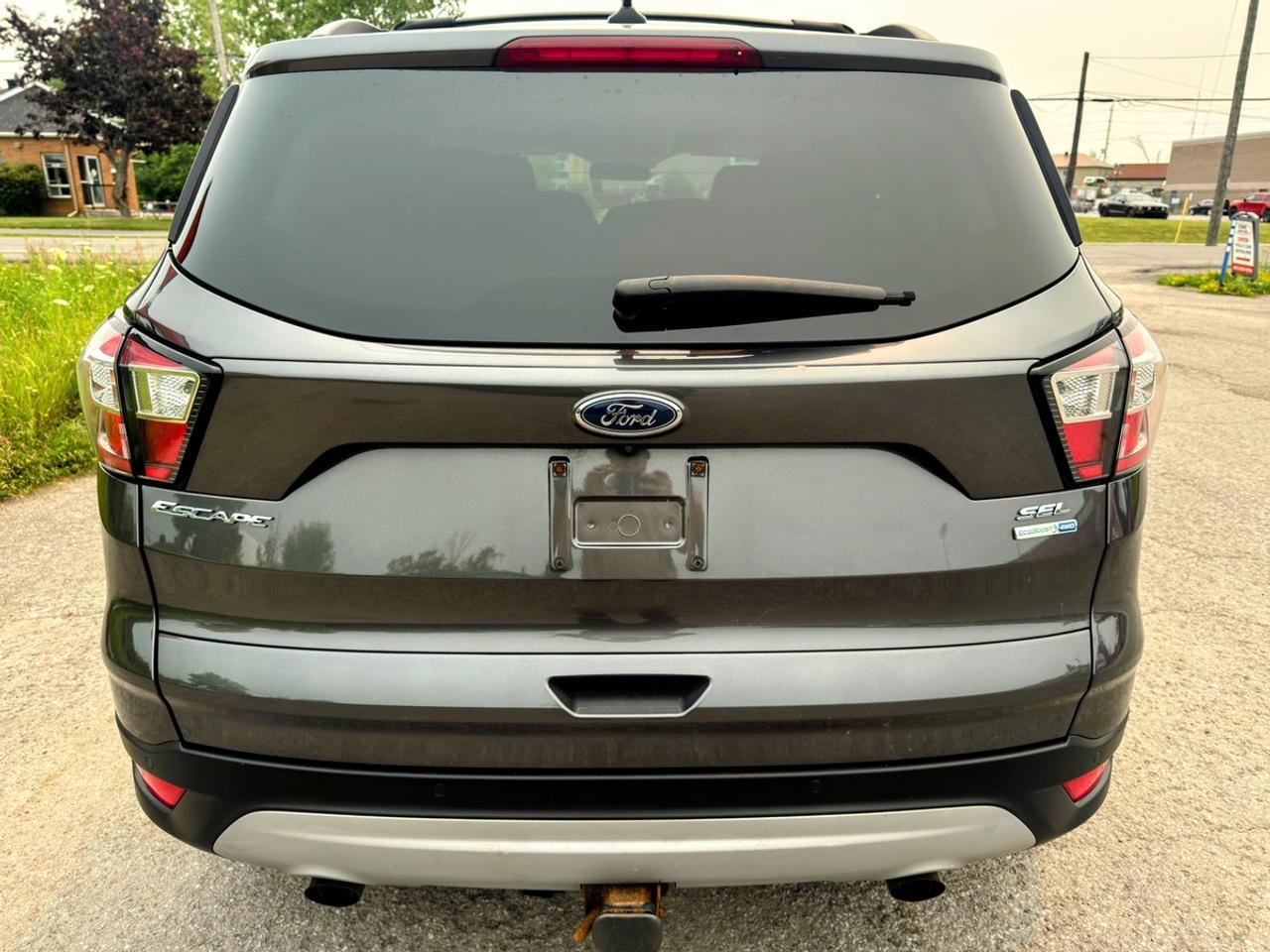 2018 Ford Escape SEL Photo