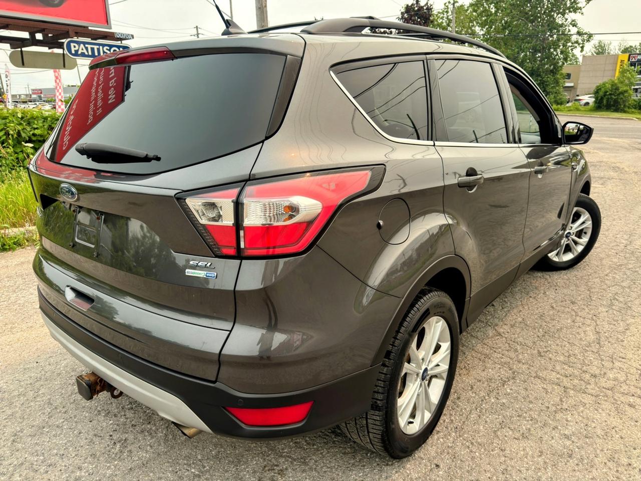 2018 Ford Escape SEL Photo