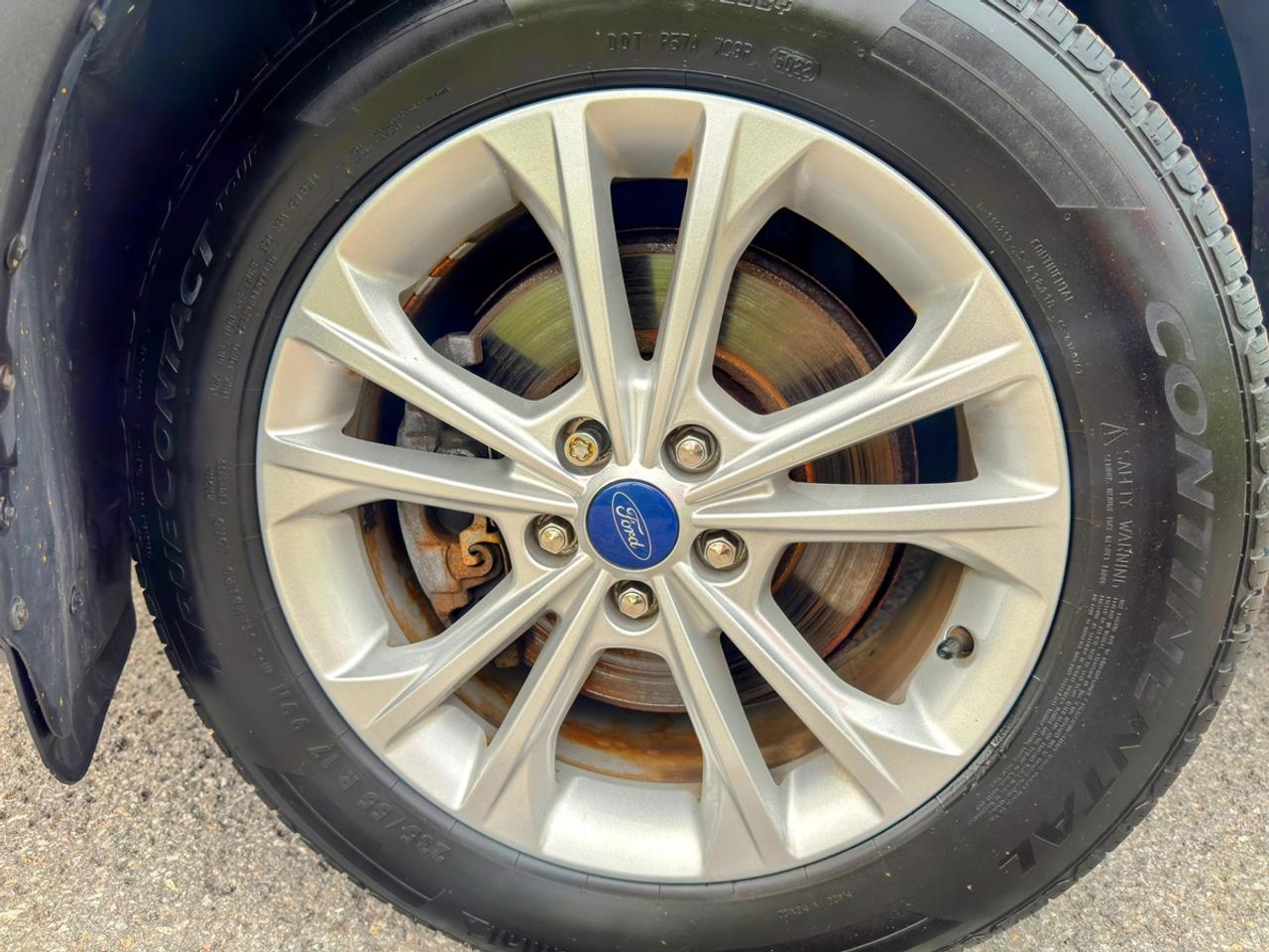 2018 Ford Escape SEL Photo
