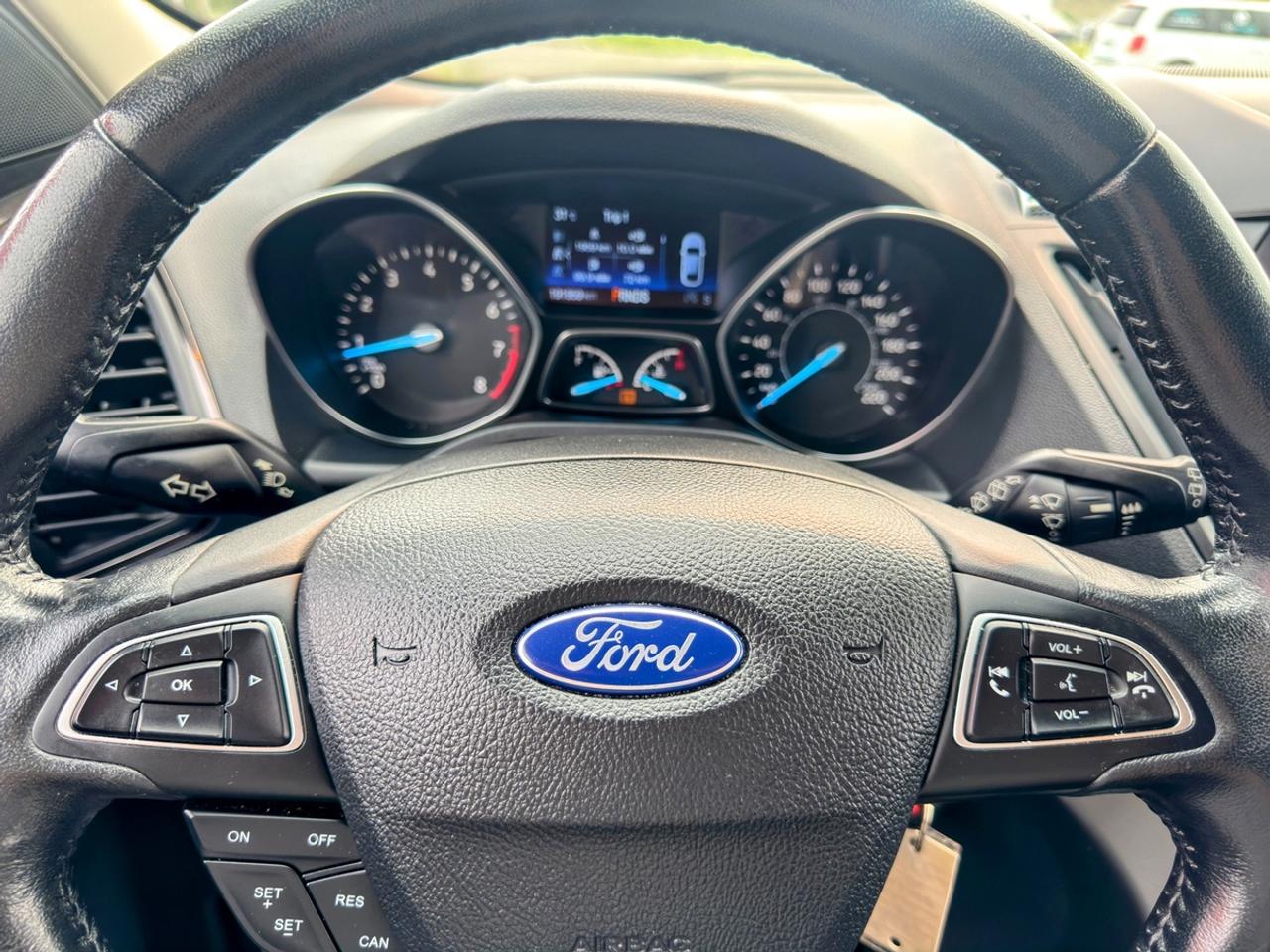 2018 Ford Escape SEL Photo