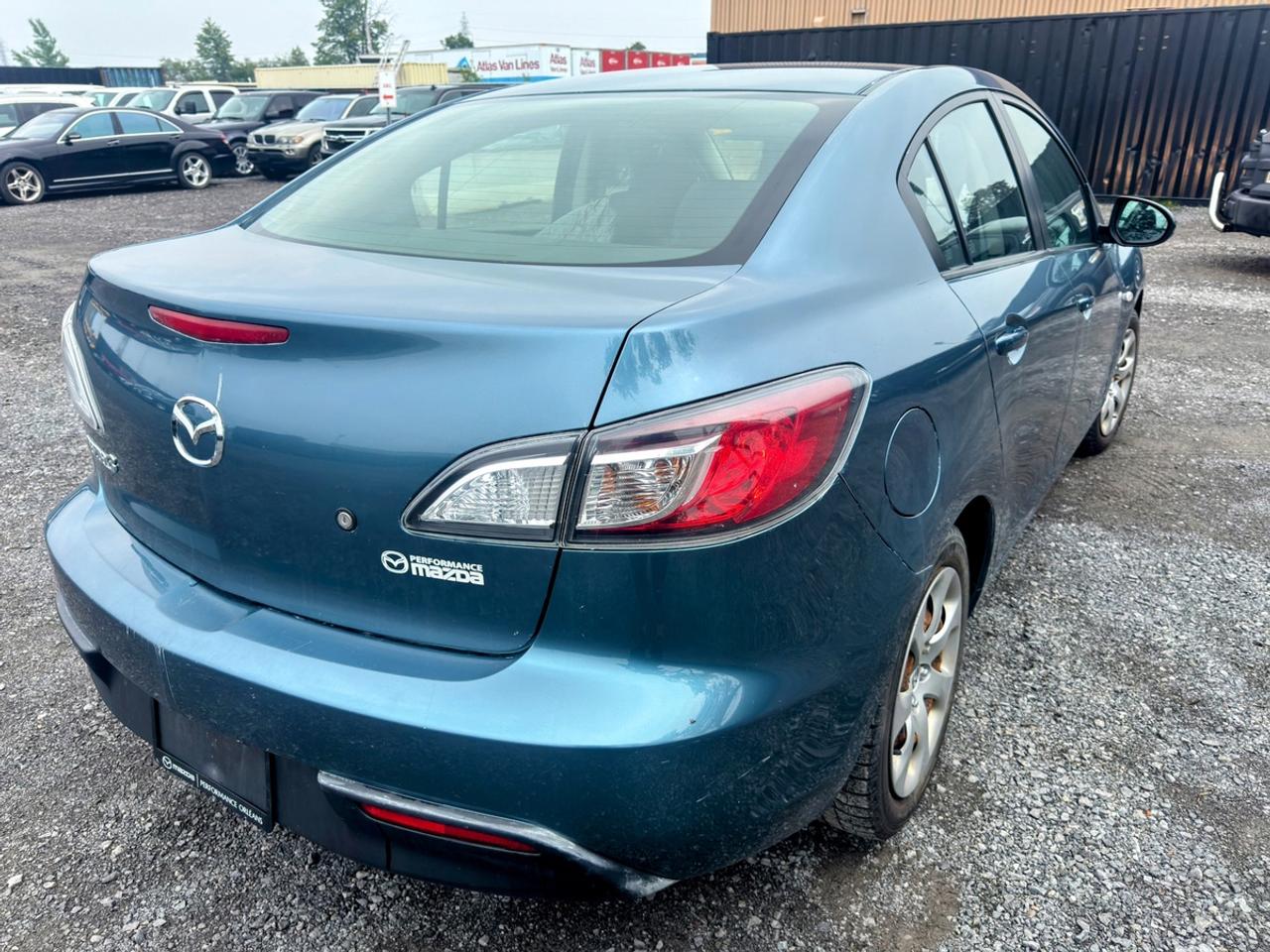 2010 Mazda MAZDA3 GX Photo3