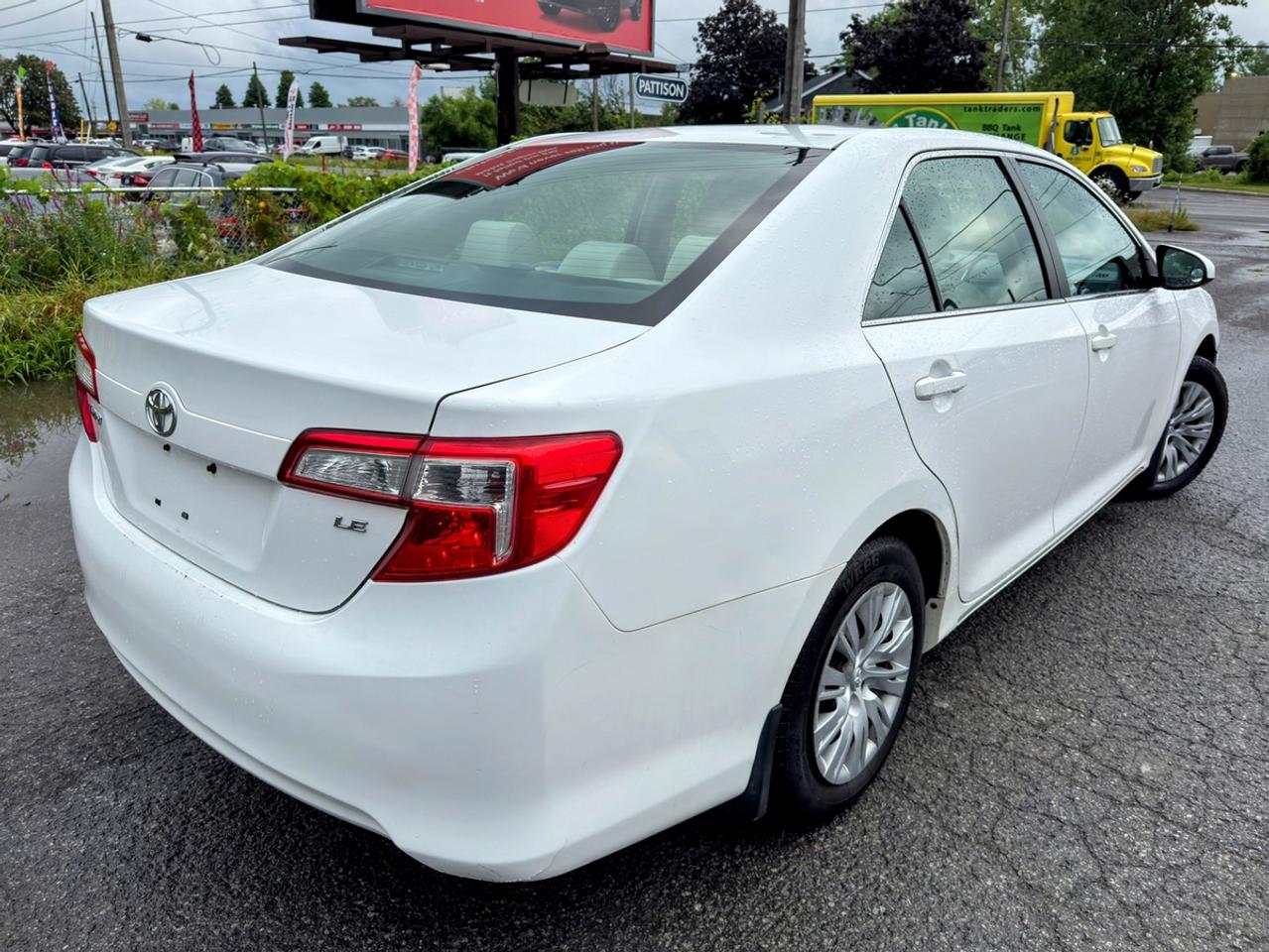 2012 Toyota Camry LE Photo