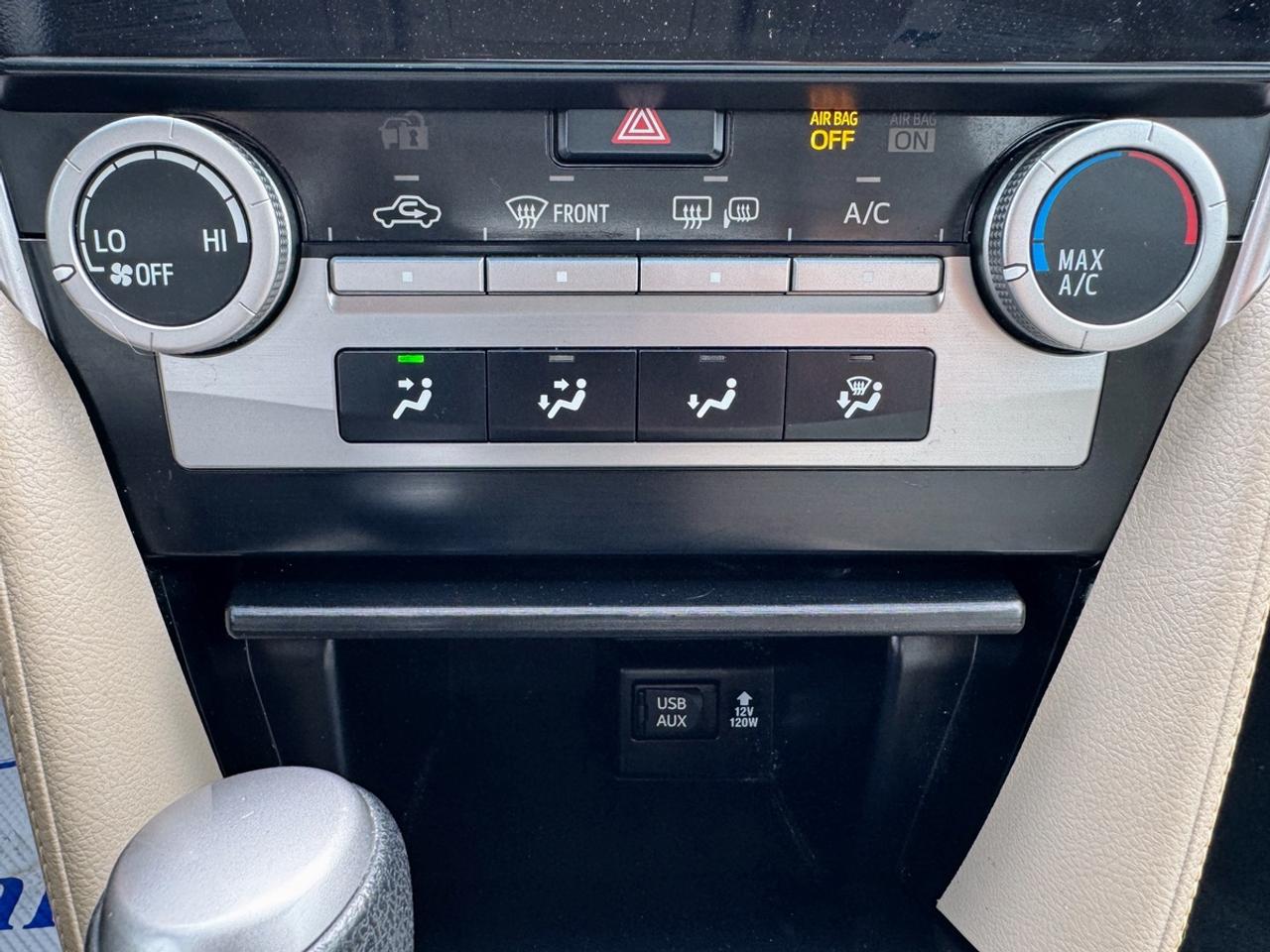 2012 Toyota Camry LE Photo